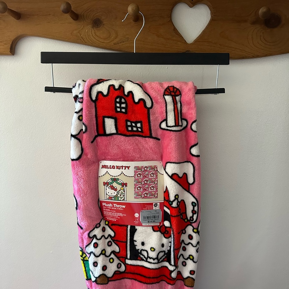 Hello Kitty Pink Christmas Blanket